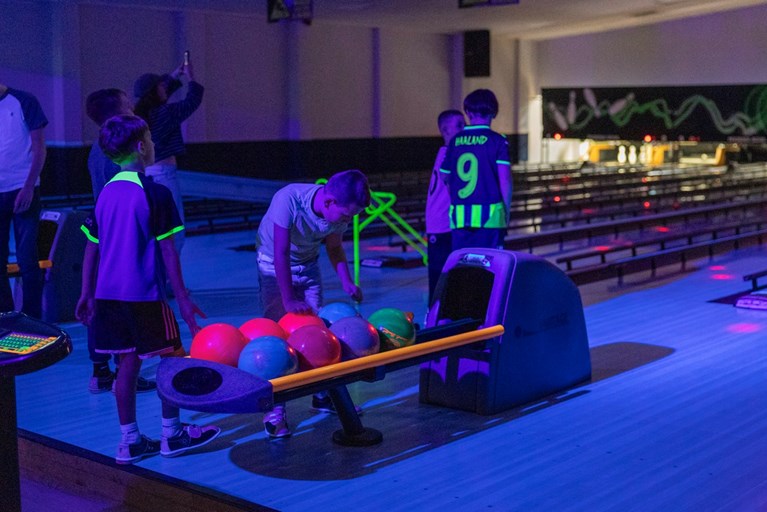 UV bowling at Phoenix Bowl